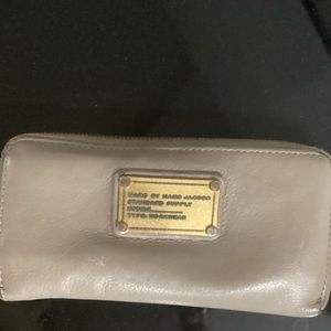 Vintage Marc by Marc Jacobs Tan 100% Leather Wallet